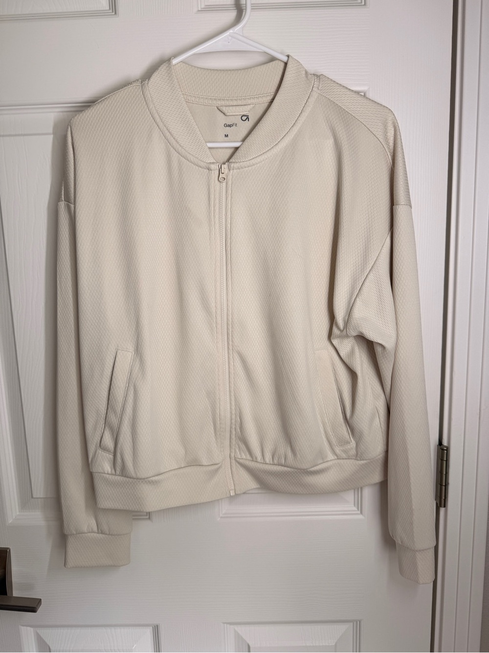 NWOT GapFit cream bomber-medium
